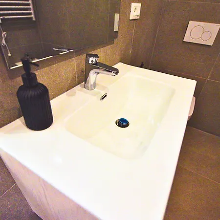 Tigullio Nest Apartamento *